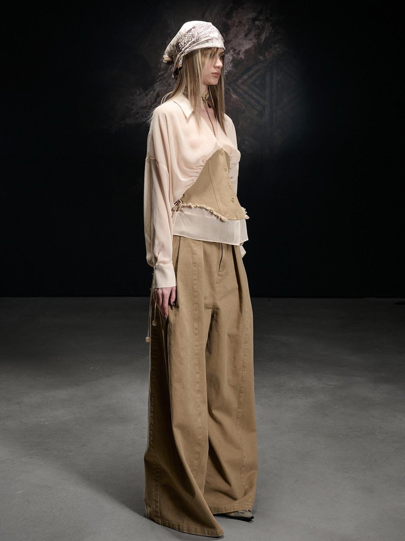 NORTH NODE Khaki Splice Cinched Waist V-neck Slim Women&