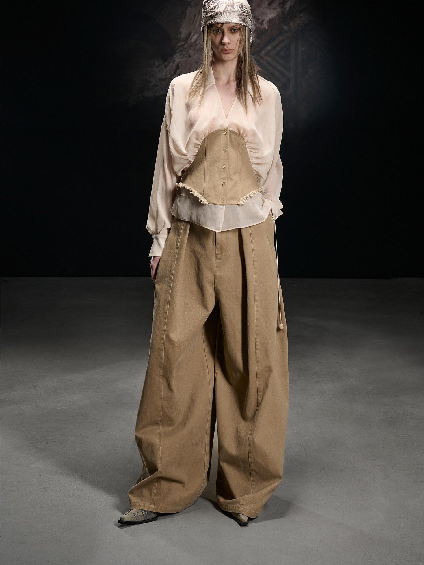 NORTH NODE Khaki Splice Cinched Waist V-neck Slim Women&
