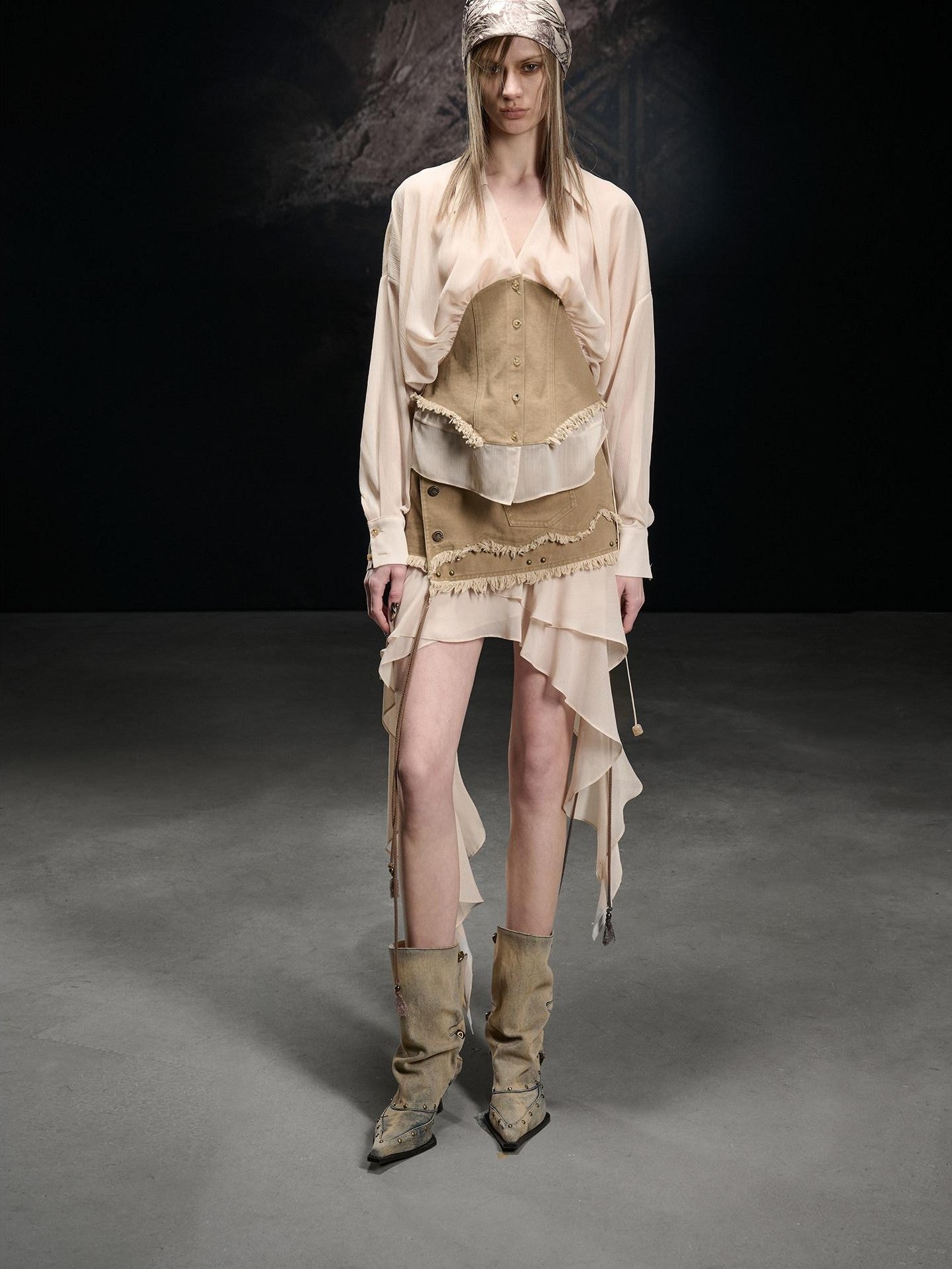 NORTH NODE Khaki Splice Cinched Waist V-neck Slim Women&