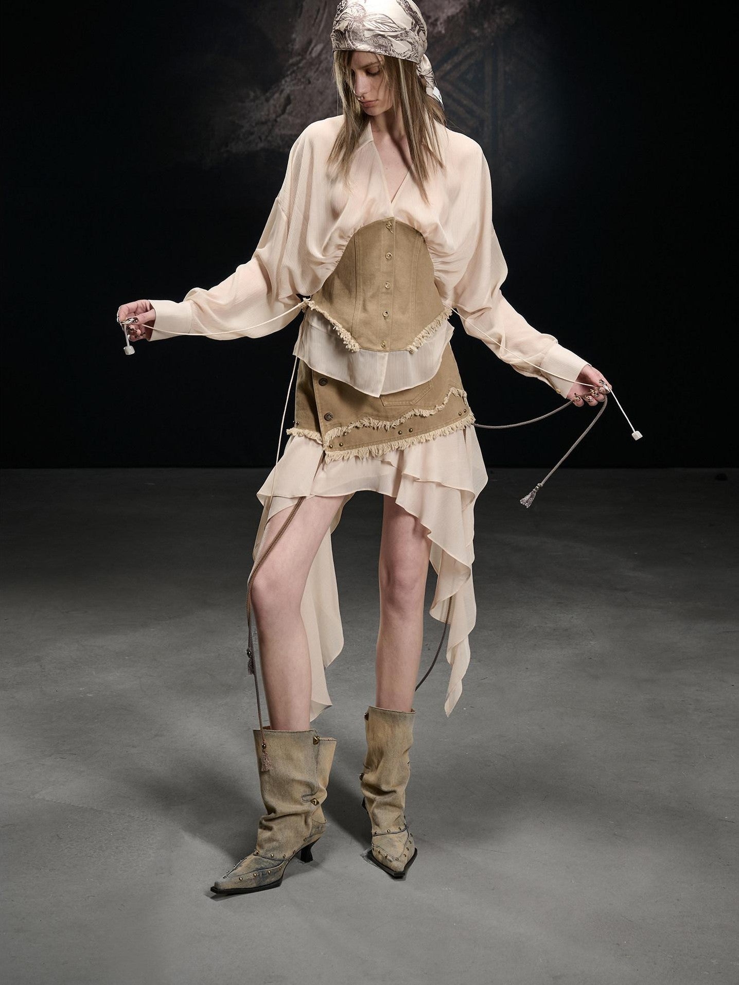 NORTH NODE Khaki Splice Cinched Waist V-neck Slim Women&
