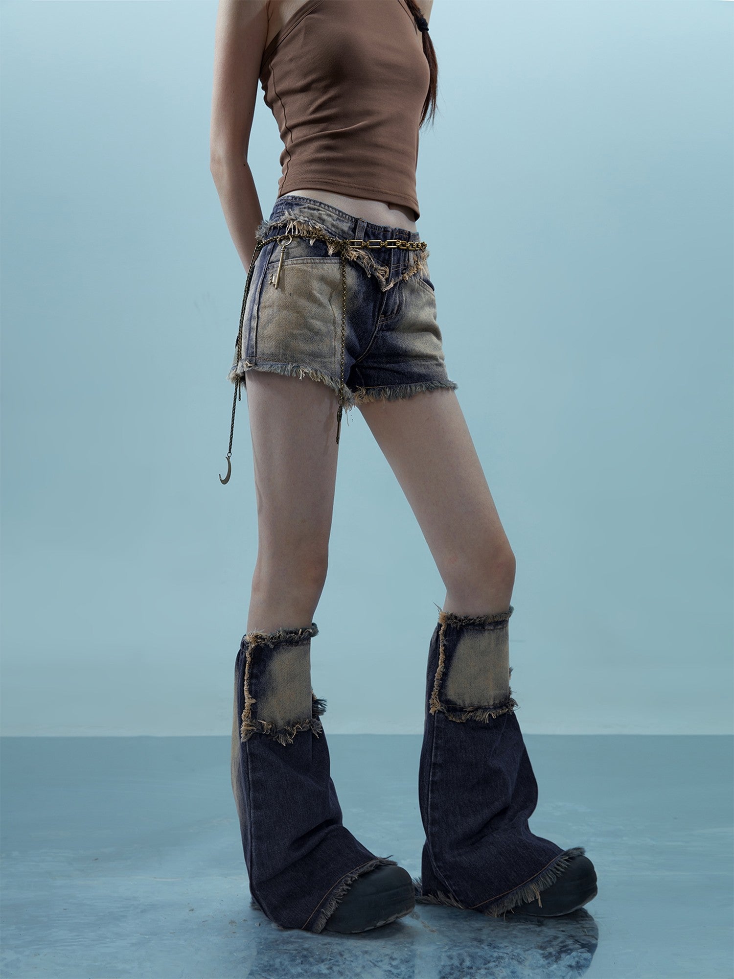 NORTH NODE Light Wash Distressed Aged Raw Frayed Hem Women&