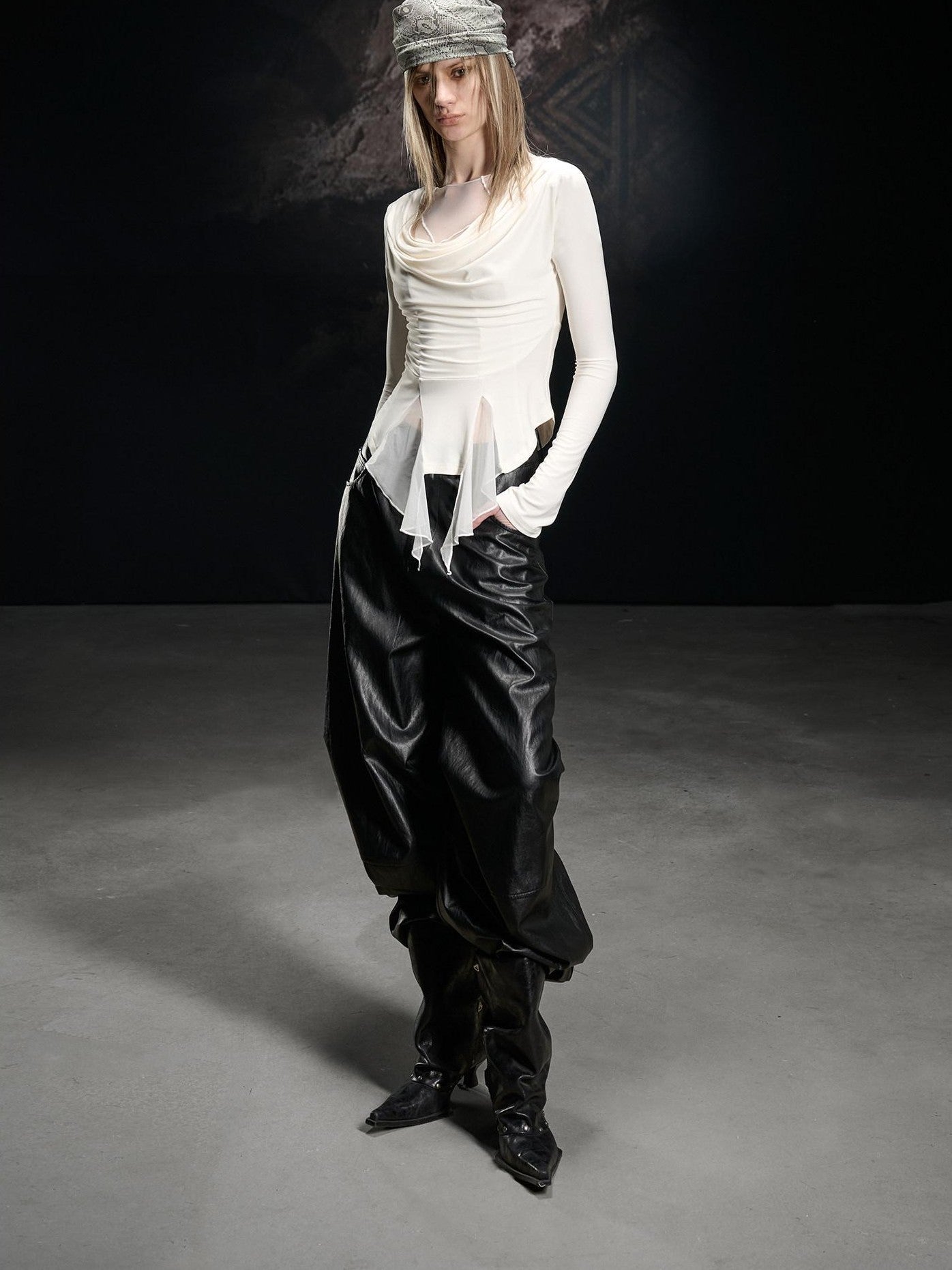 NORTH NODE Mesh Spliced Scoop Neck Slim Fit Women&