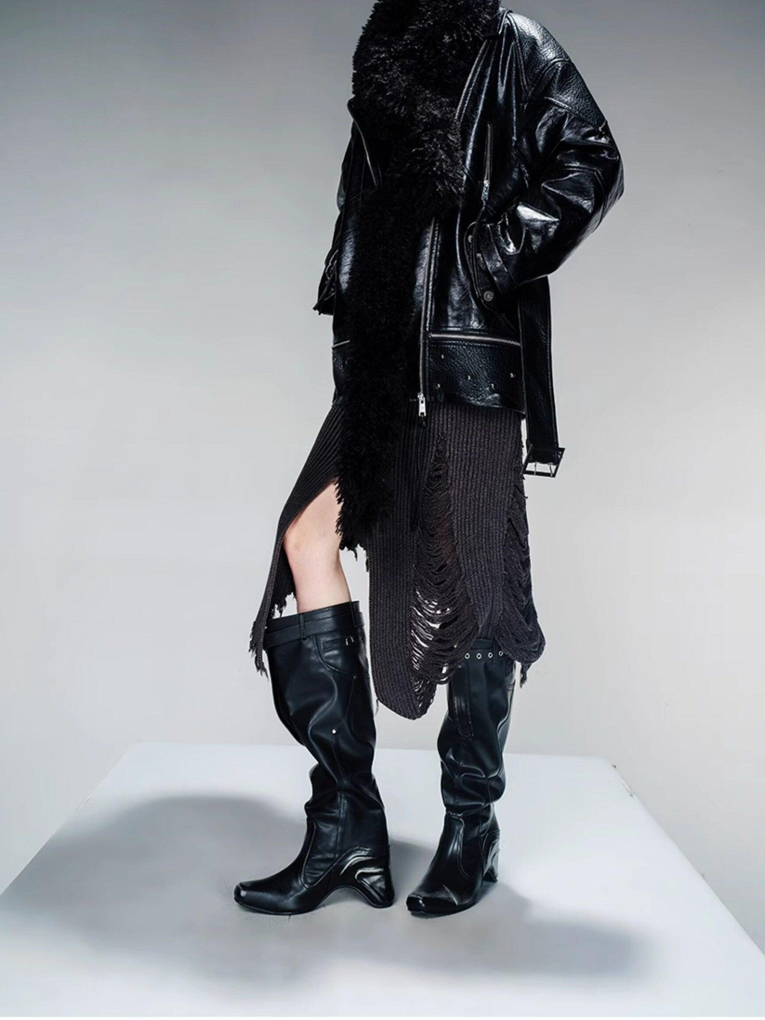 NORTH NODE Quilted Detachable Fur Collar Cropped Loose Lapel Zip Women&
