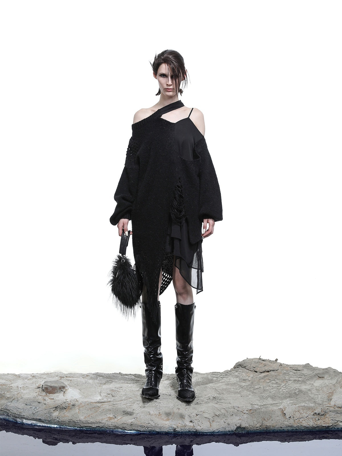 NORTH_NODE_Ring_Shoulder_Asymmetric_Distressed_Women&