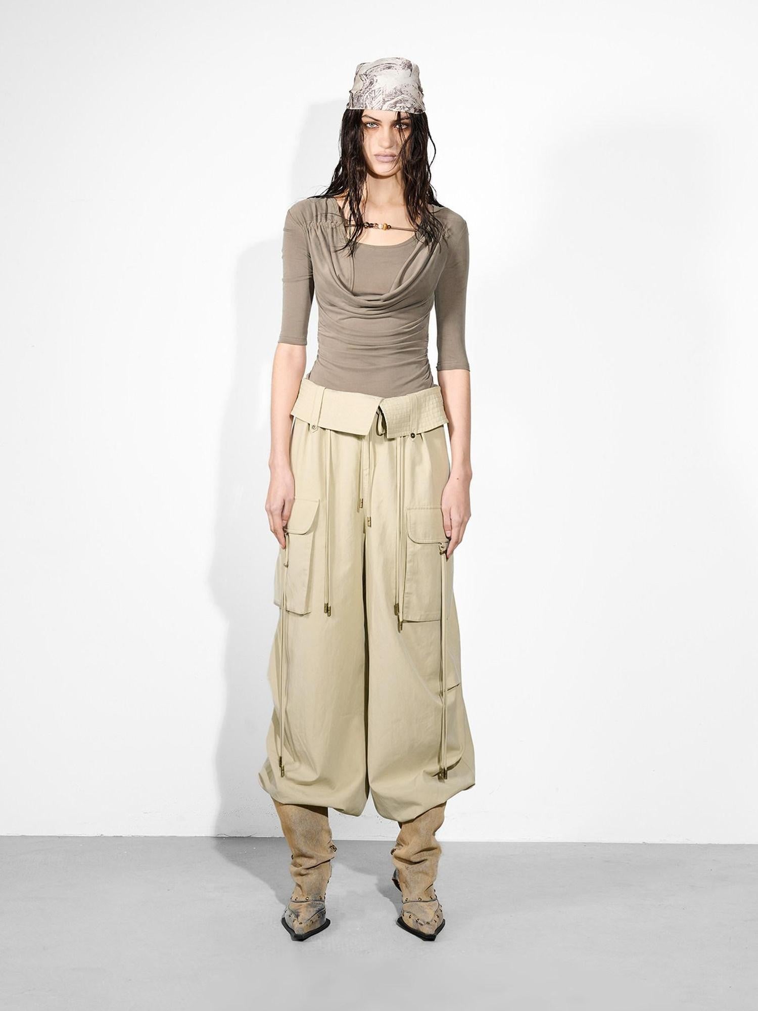 NORTH NODE Ripple Beaded U Neck Pleated Women&