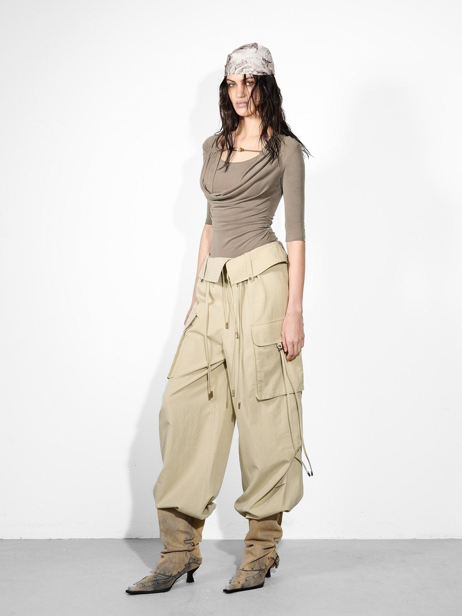 NORTH NODE Ripple Beaded U Neck Pleated Women&