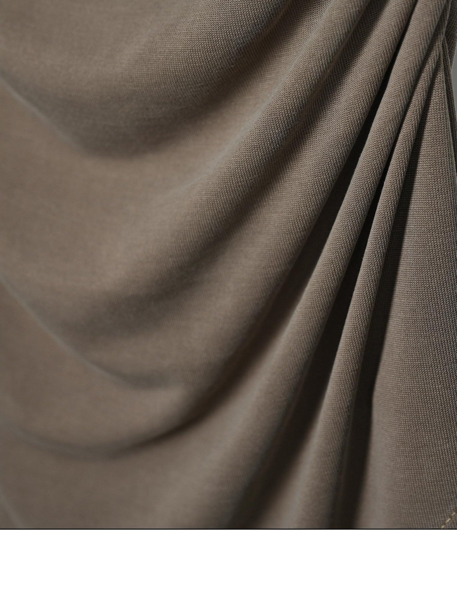 NORTH NODE Ripple Beaded U Neck Pleated Women&