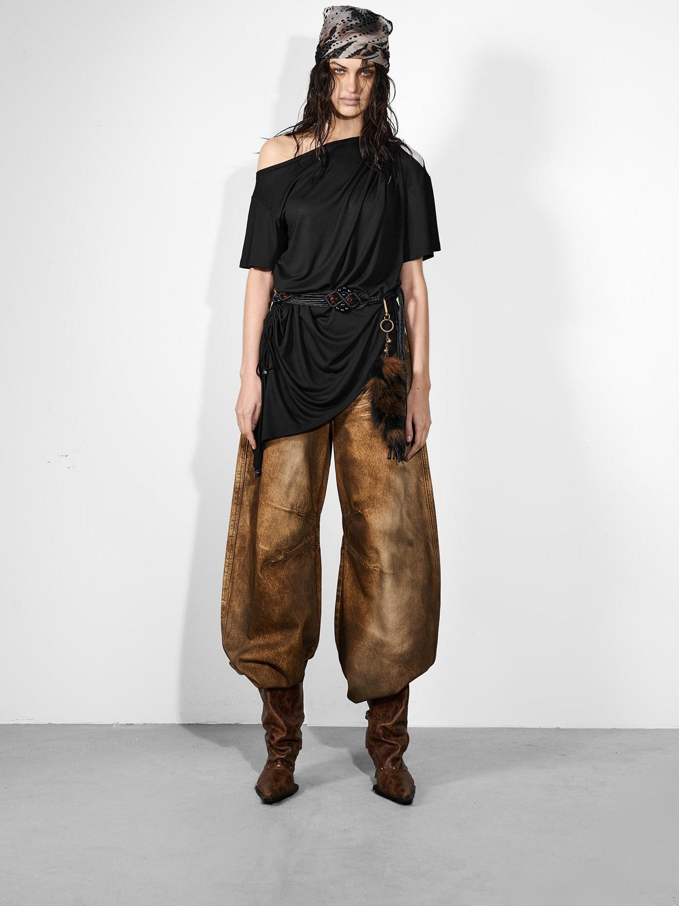 NORTH NODE Ruched Asymmetrical Off Shoulder Short Sleeve Women&