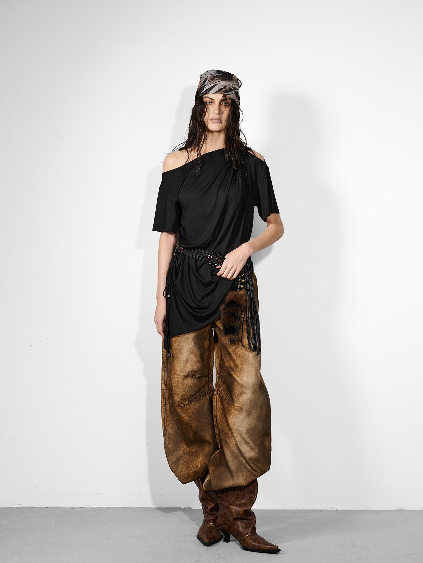 NORTH NODE Ruched Asymmetrical Off Shoulder Short Sleeve Women&