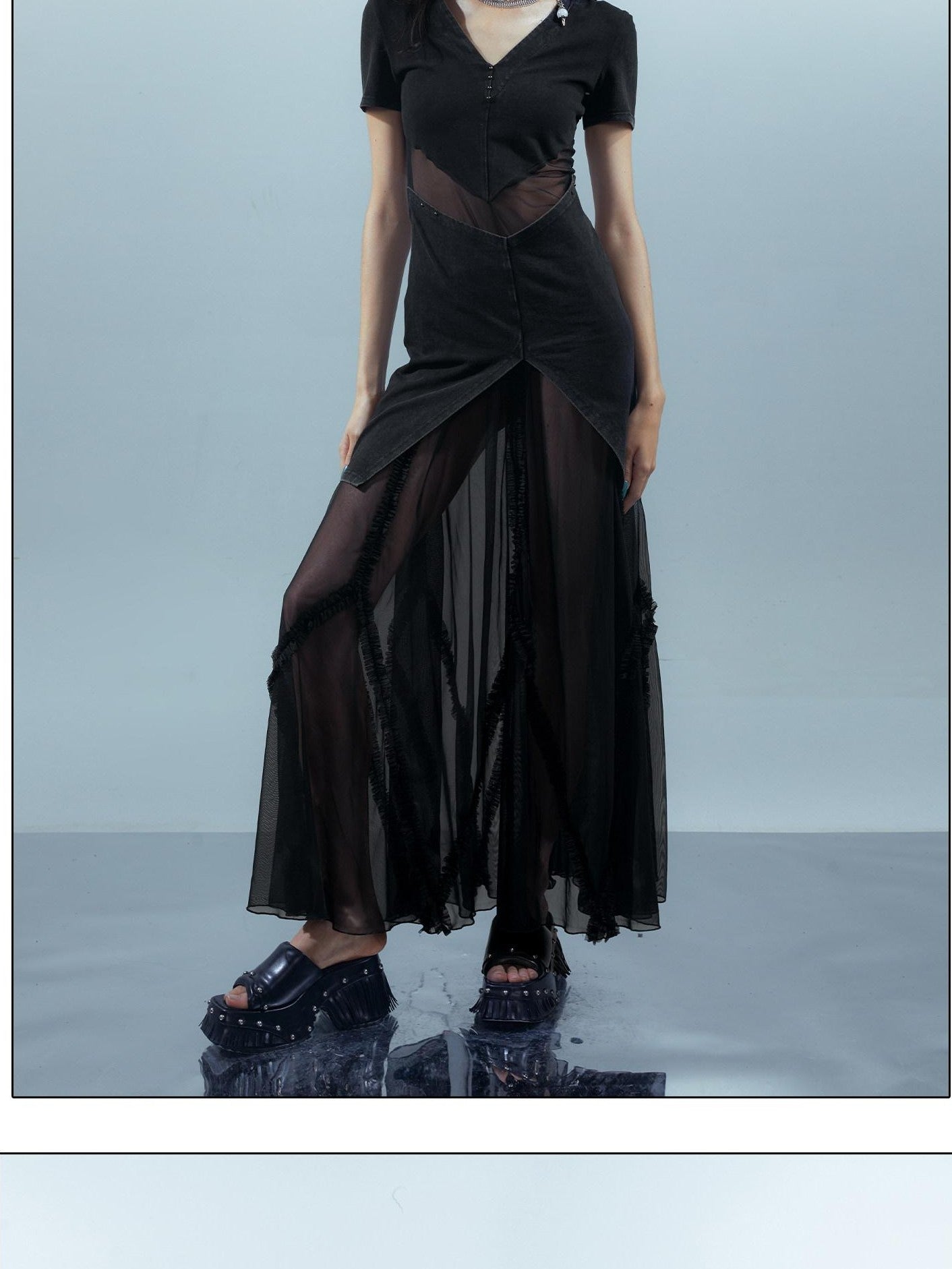 NORTH NODE Sheer Spliced V-neck Short Sleeve Women&