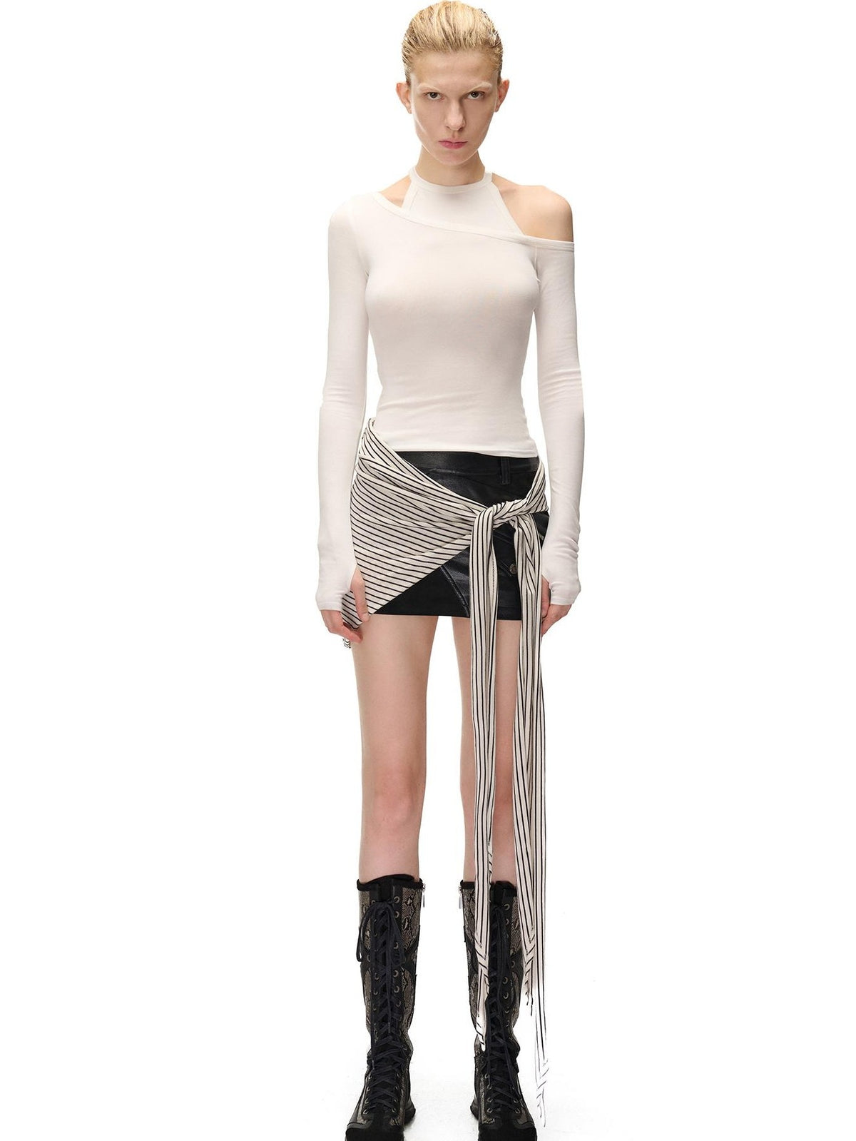 NORTH NODE Solid Color Asymmetric One Shoulder Slim Fit Cotton Women&