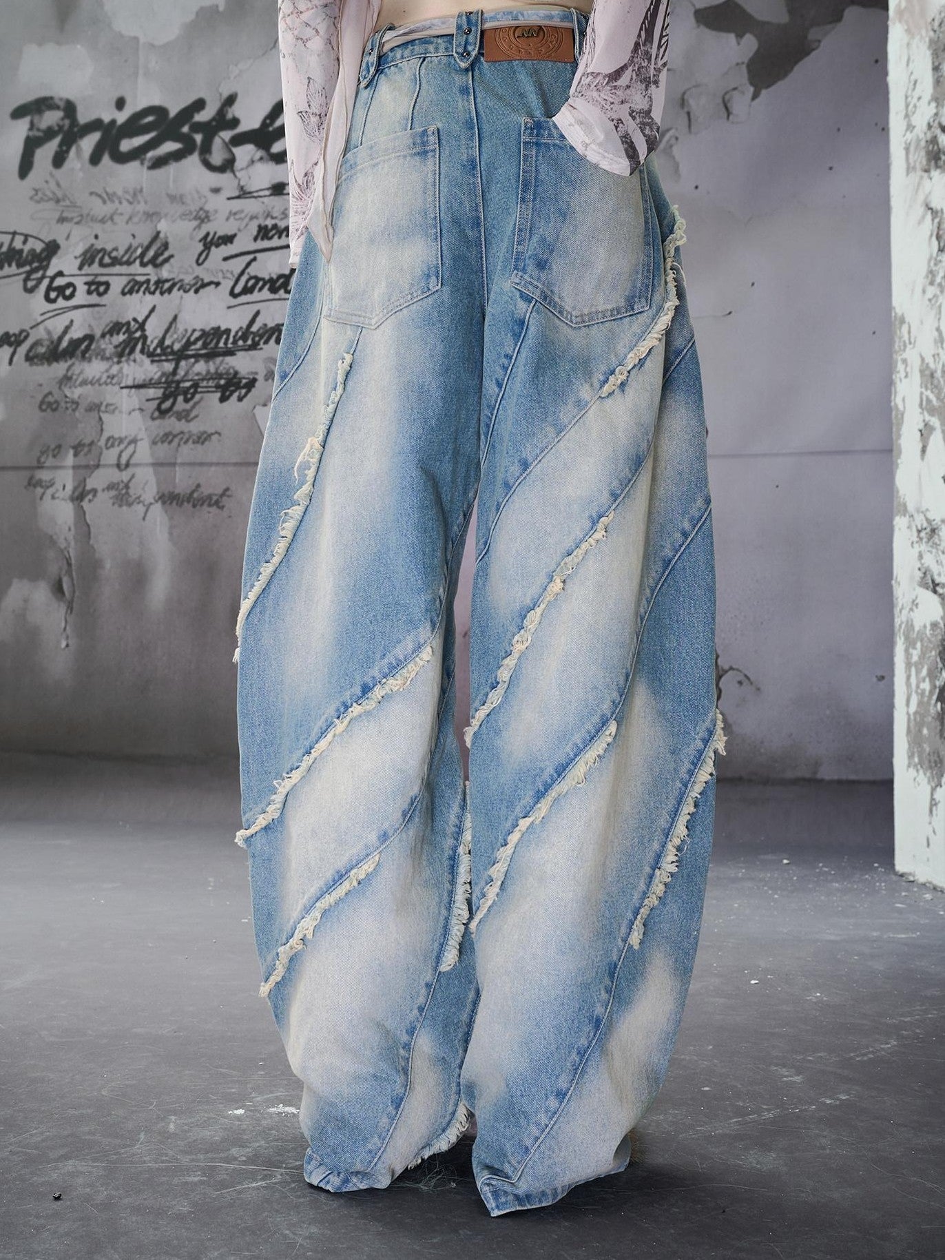 NORTH NODE Spiral Cut Washed Raw Hem Pocket Women&