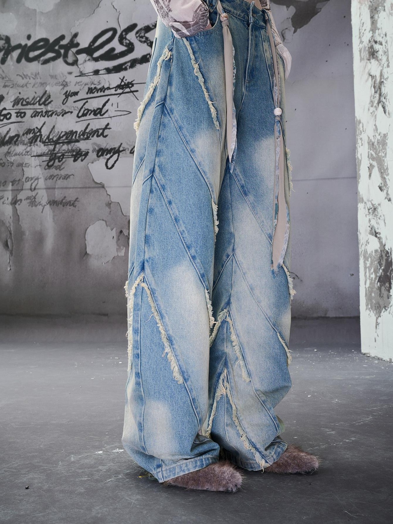 NORTH NODE Spiral Cut Washed Raw Hem Pocket Women&
