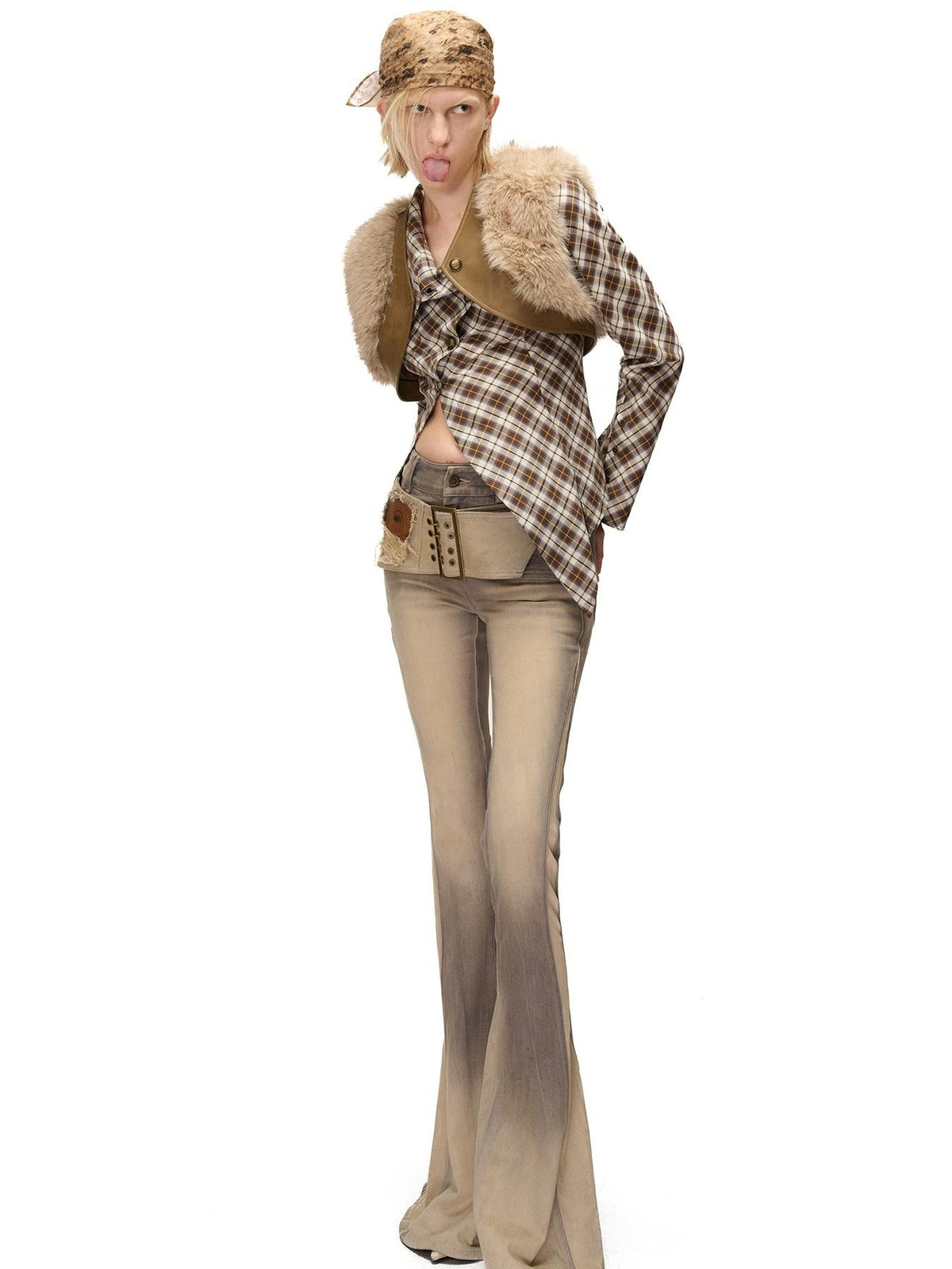 NORTH NODE Spliced Fuzzy Ultra Short Loose V-neck Women&