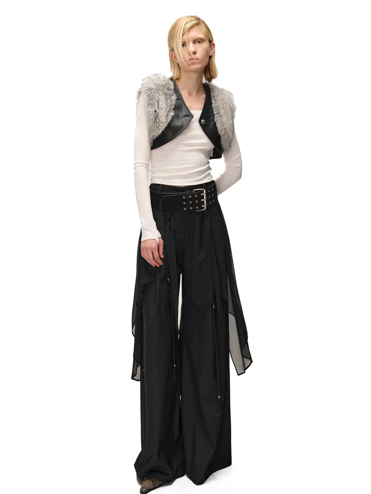 NORTH NODE Spliced Fuzzy Ultra Short Loose V-neck Women&