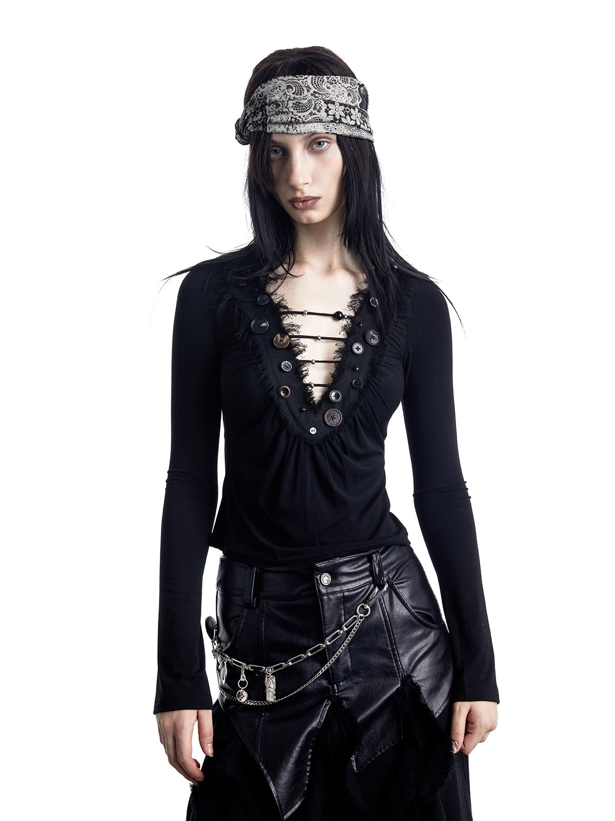 NORTH_NODE_Spliced_V-neck_Hand_Button_Women&