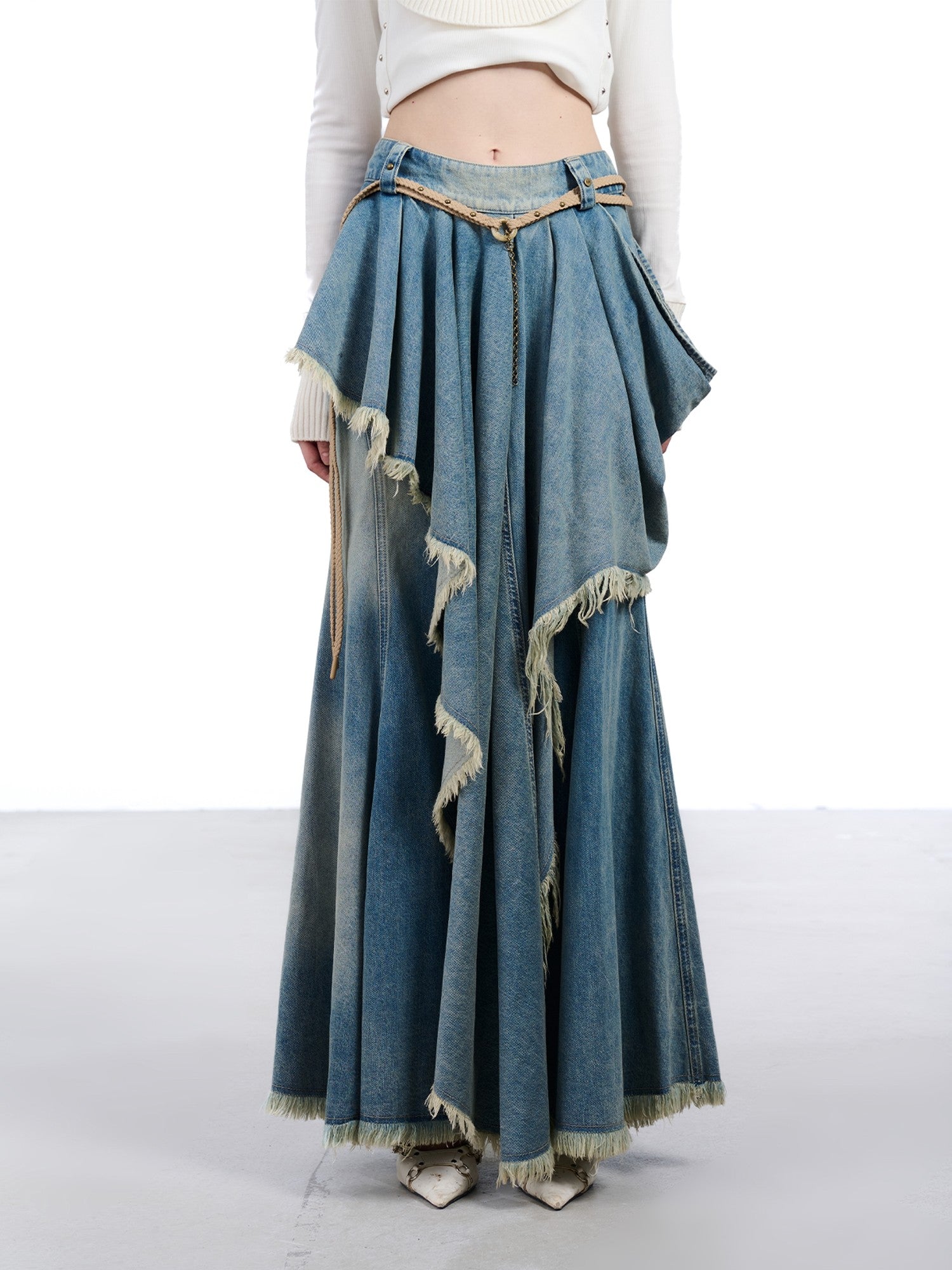 NORTH NODE Vintage Blue Washed Distressed Asymmetrical Raw Hem Women&