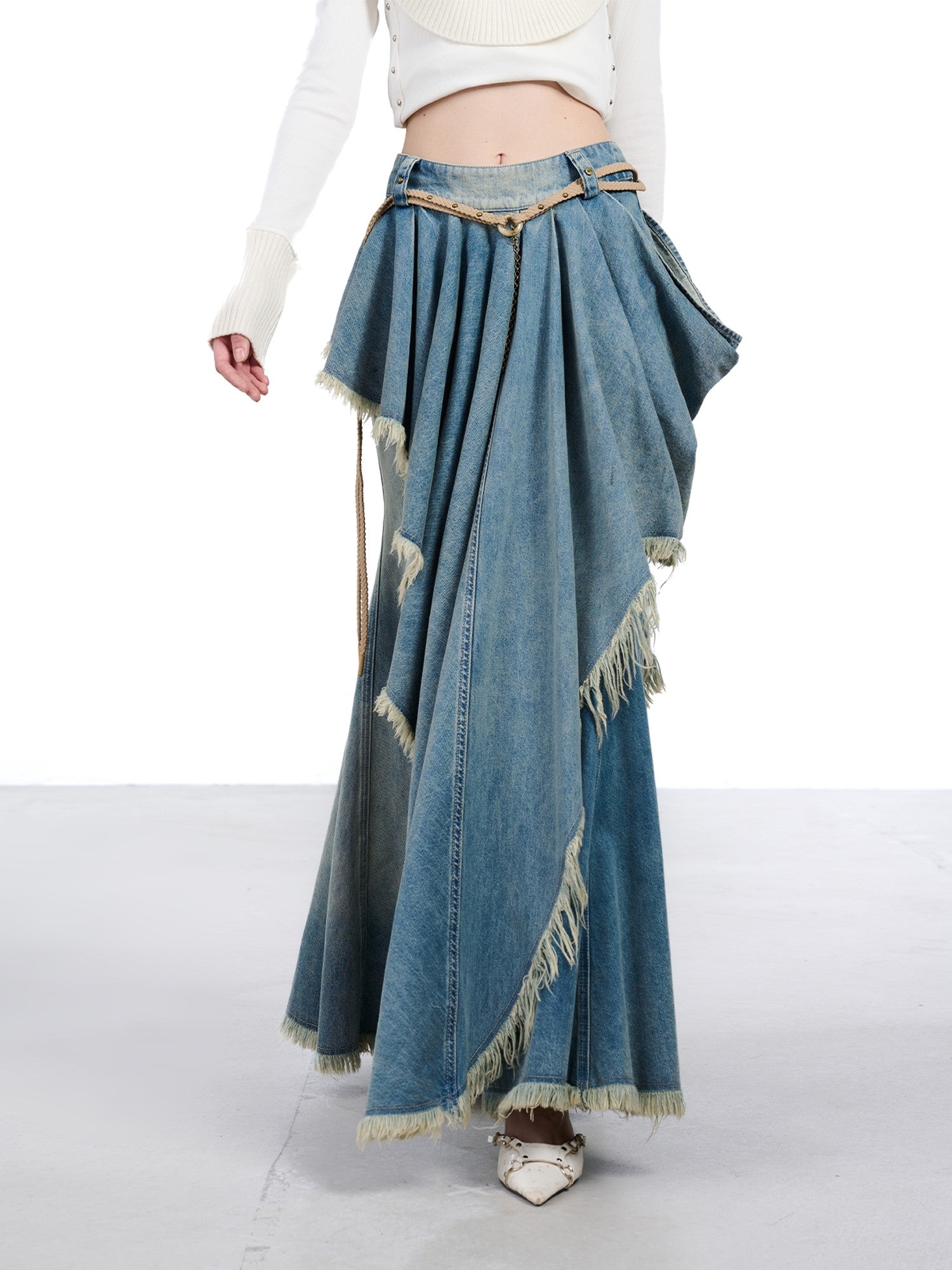 NORTH NODE Vintage Blue Washed Distressed Asymmetrical Raw Hem Women&