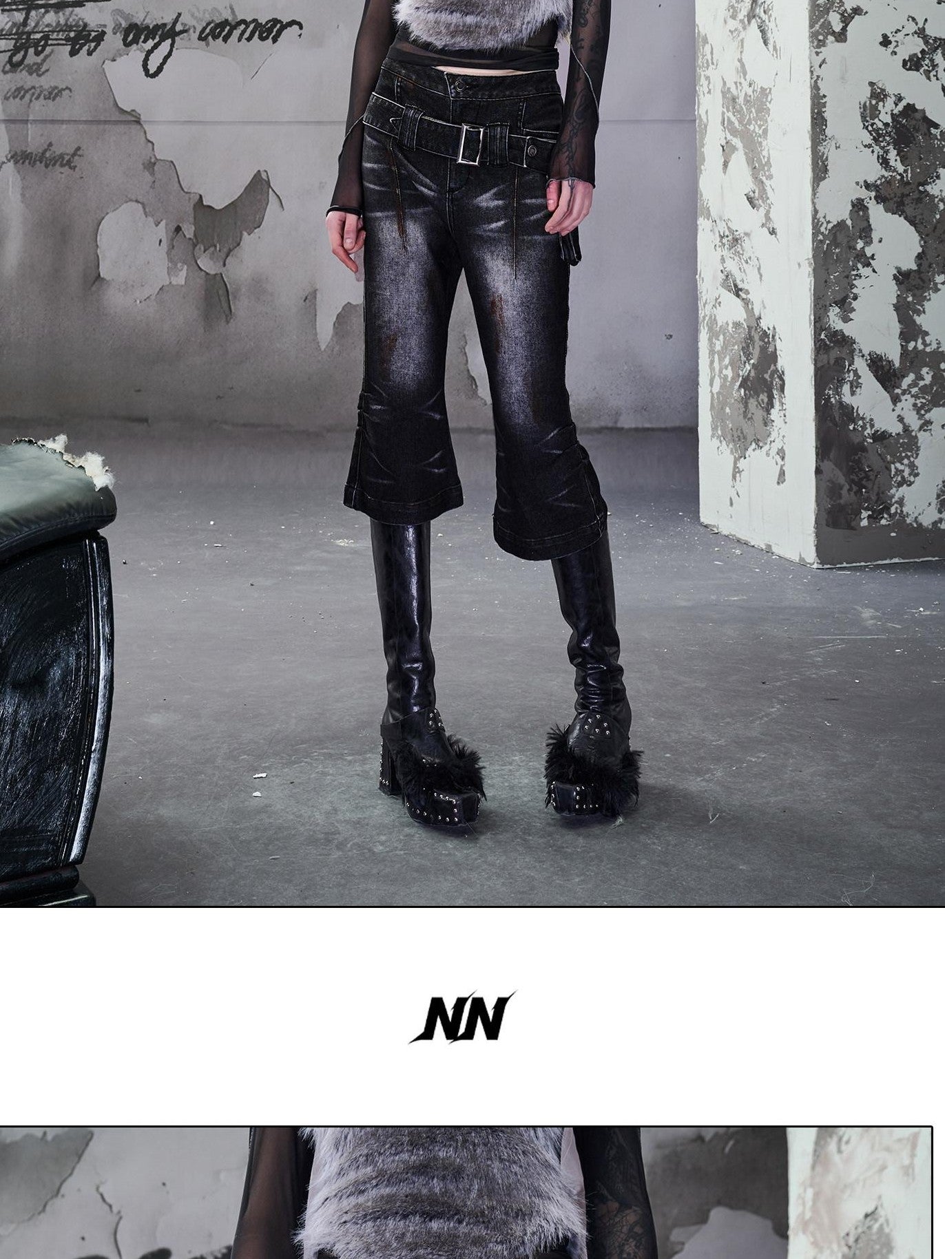 NORTH NODE Washed Black Rust Distressed Bootcut Women&