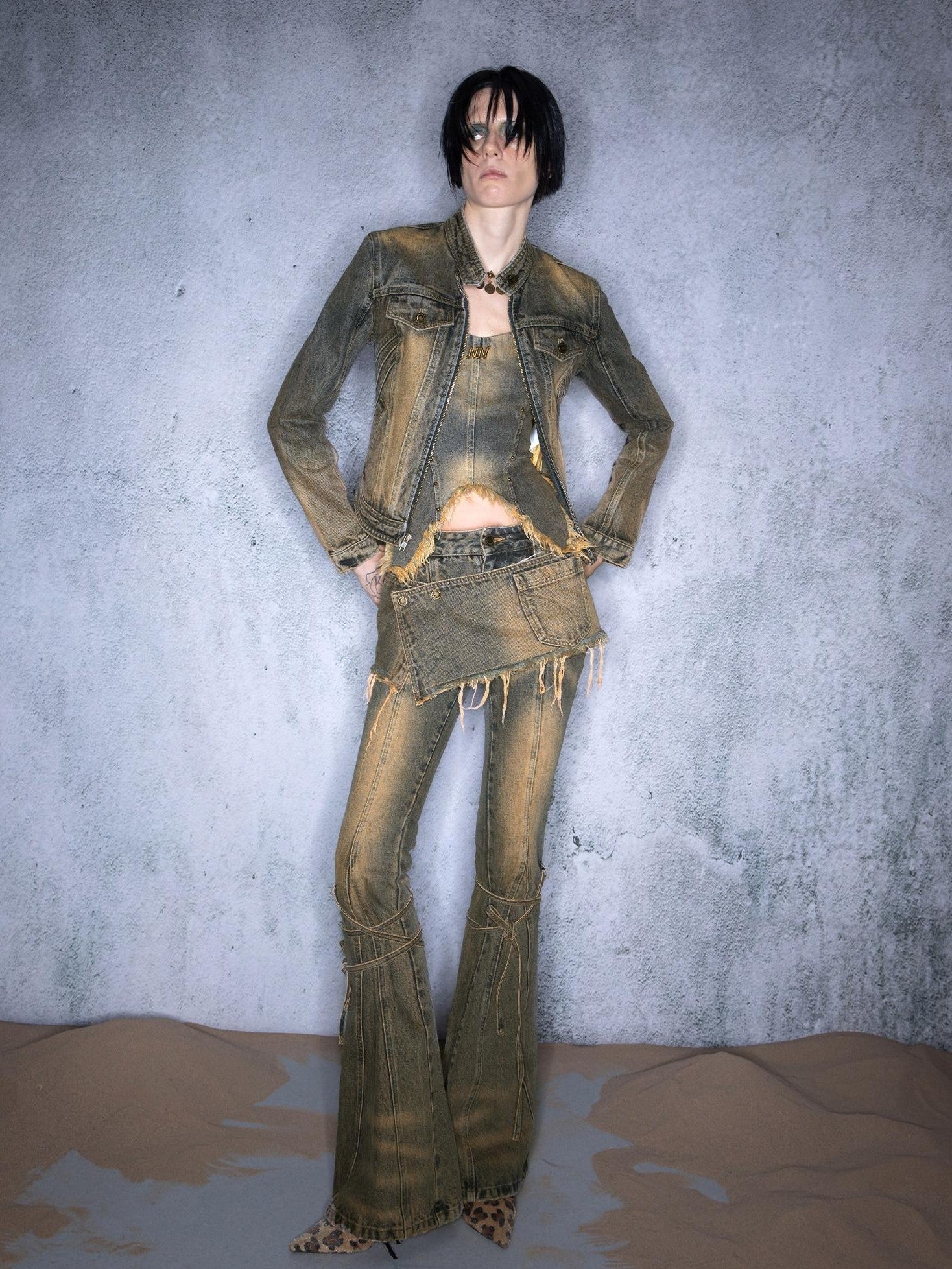 NORTH NODE Washed Distressed Vintage Faded Cropped Women&