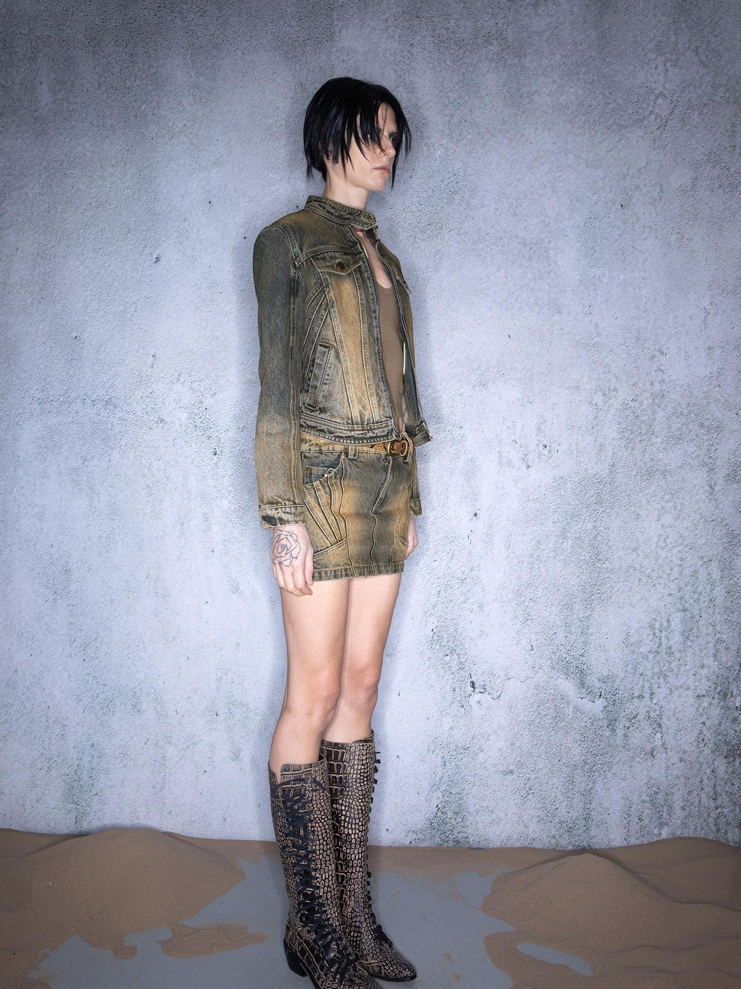 NORTH NODE Washed Distressed Vintage Faded Cropped Women&