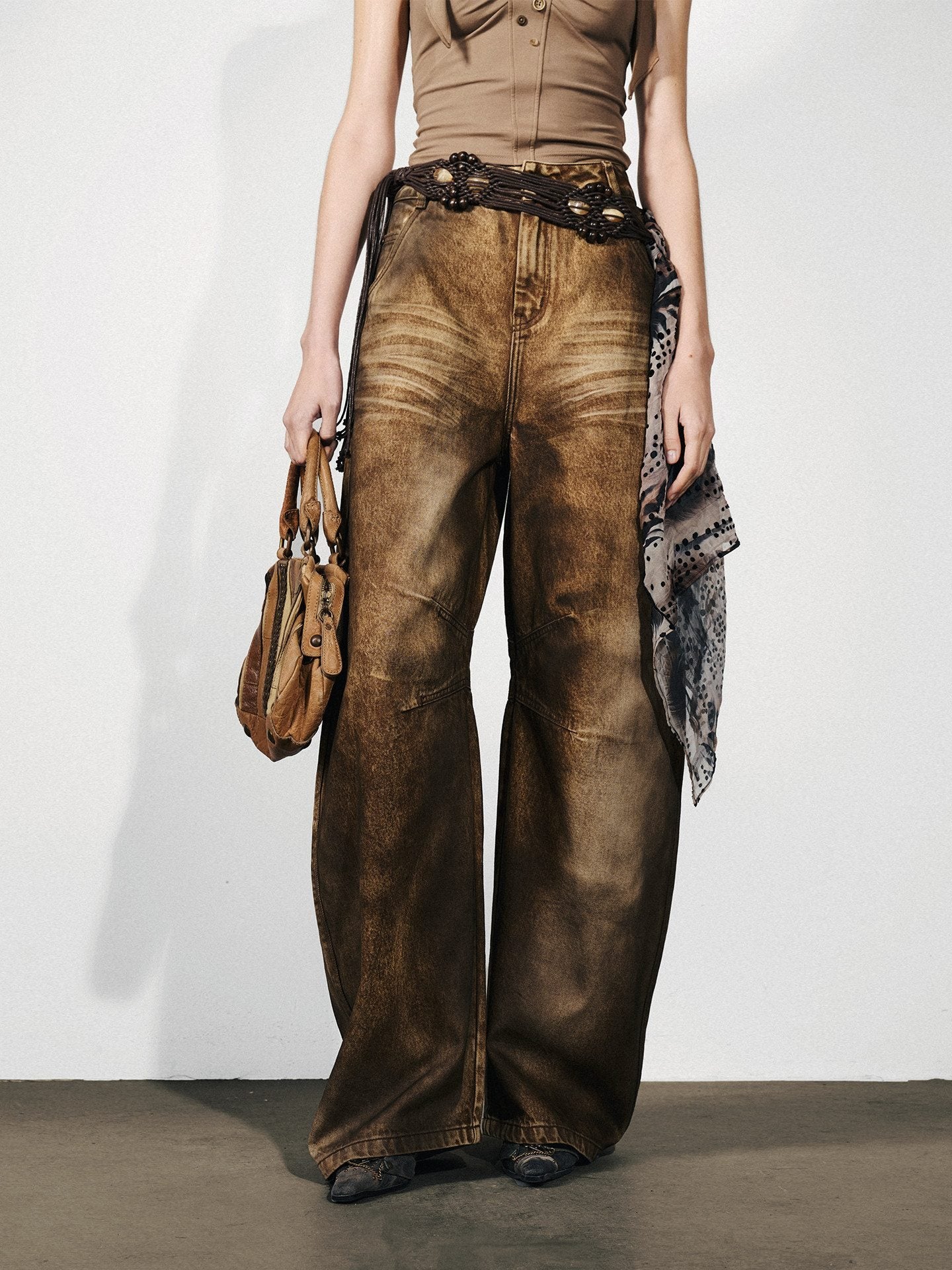 NORTH_NODE_Washed_Distressed_Whisker_Curved_Cut_Women&
