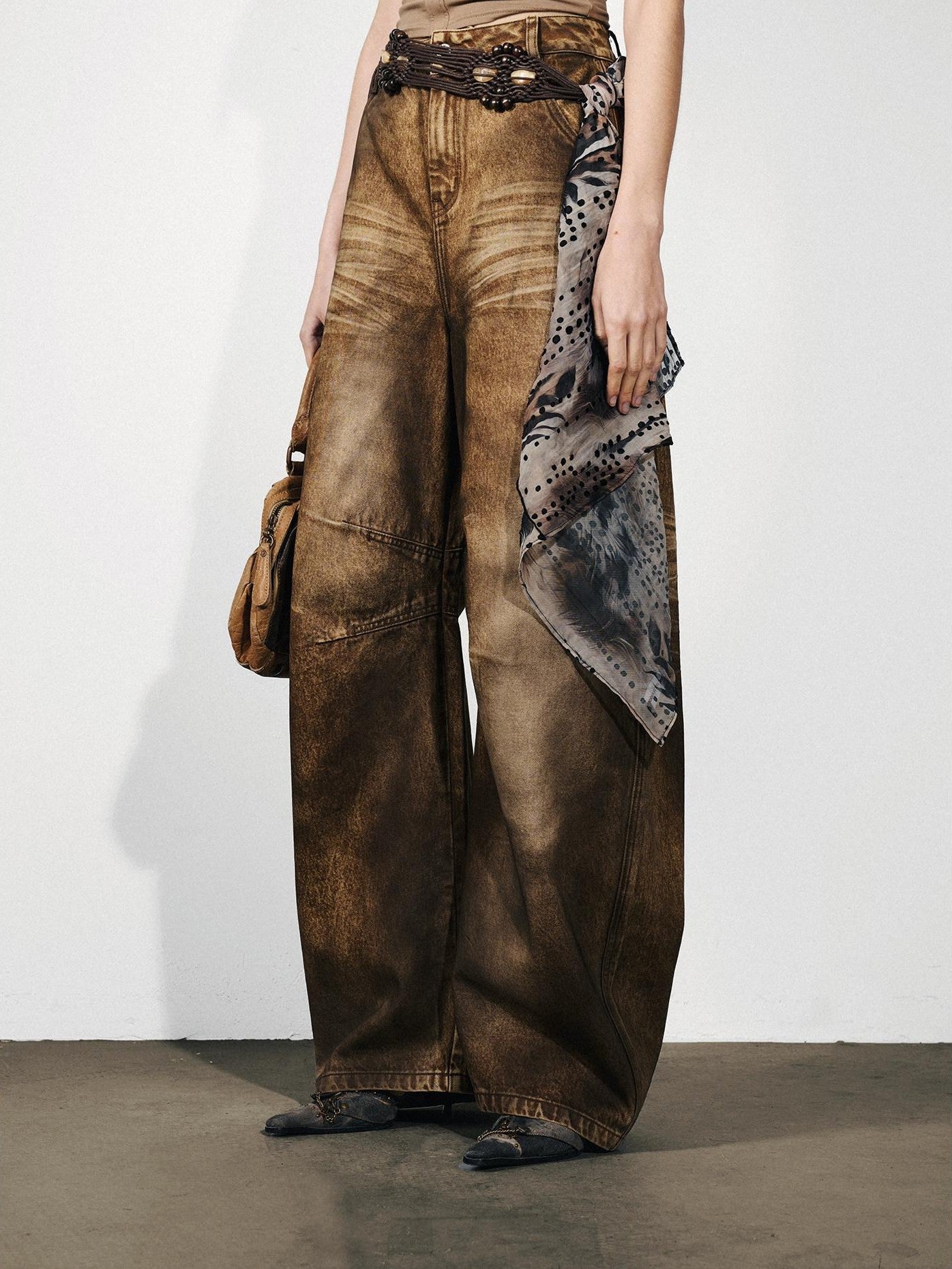 NORTH NODE Washed Distressed Whisker Curved Cut Women&
