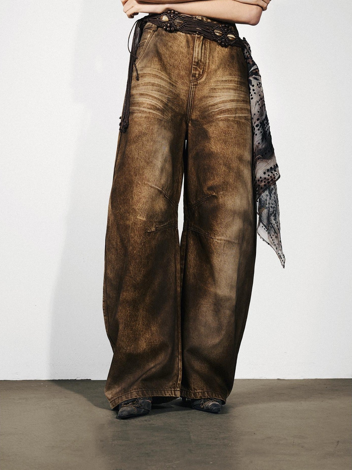 NORTH NODE Washed Distressed Whisker Curved Cut Women&