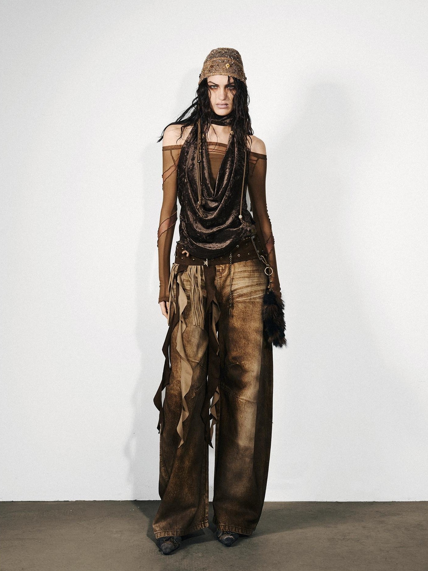 NORTH NODE Washed Distressed Whisker Curved Cut Women&