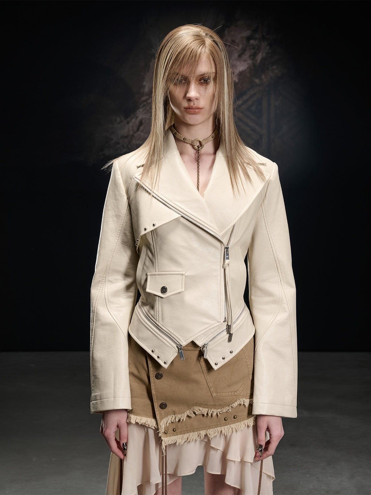 NORTH_NODE_Washed_Lychee_Texture_Lapel_Slim_Fit_Multiple_Pockets_Women&