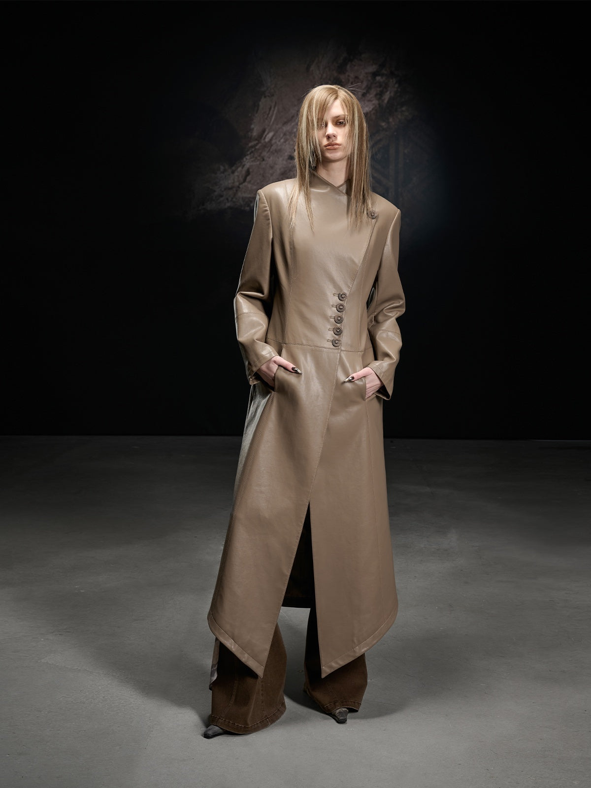 NORTH_NODE_Washed_Pu_Leather_Lychee_Grain_V-neck_Single_Row_Buttons_Women&