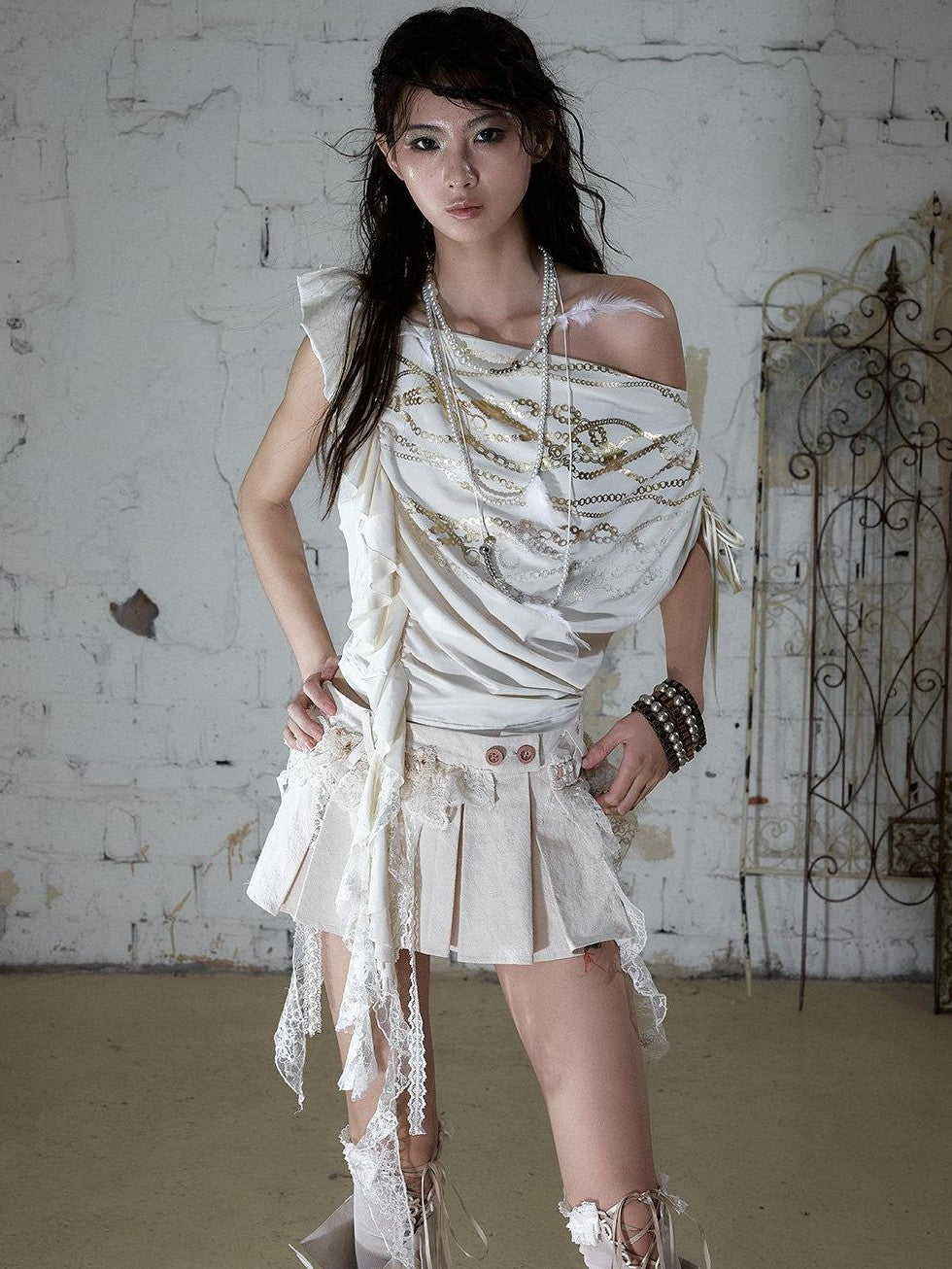 NO ROMANCE Apricot Ruffle Asymmetric Foil Chain Print Women&