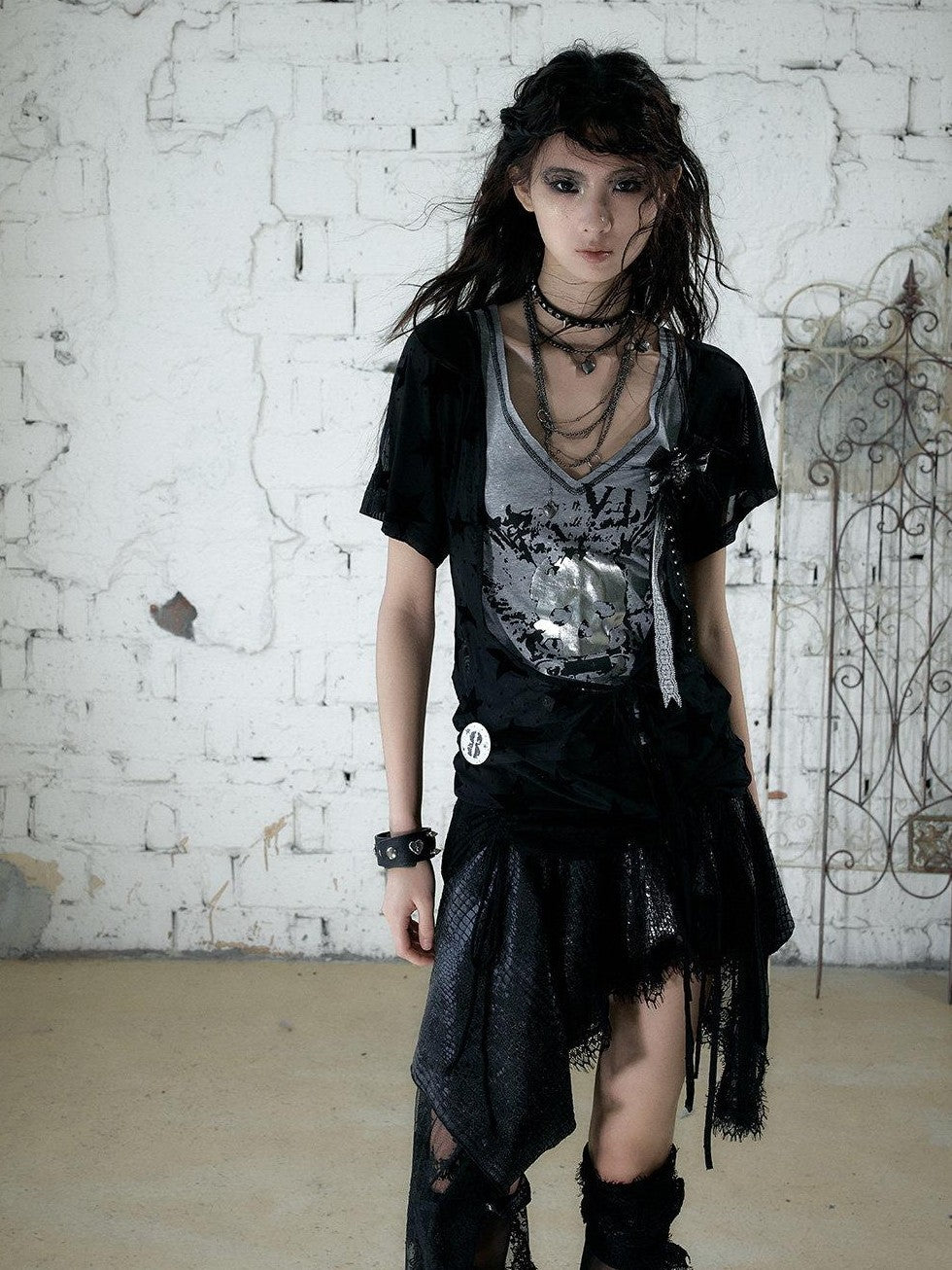 NO ROMANCE Asymmetrical Sleeve Printed Punk Striped Women&