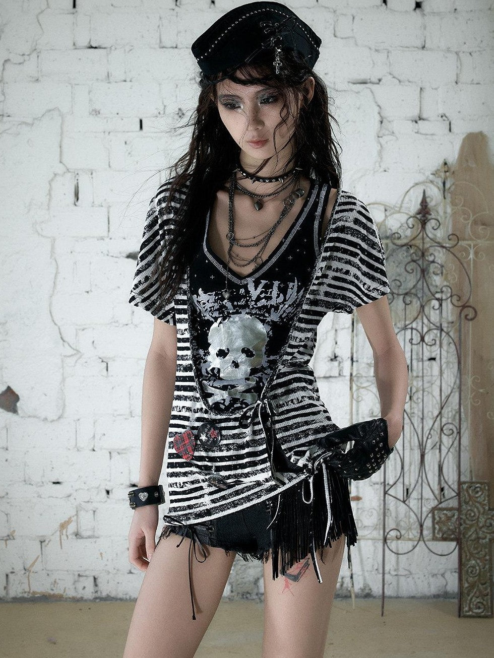 NO ROMANCE Asymmetrical Sleeve Printed Punk Striped Women&