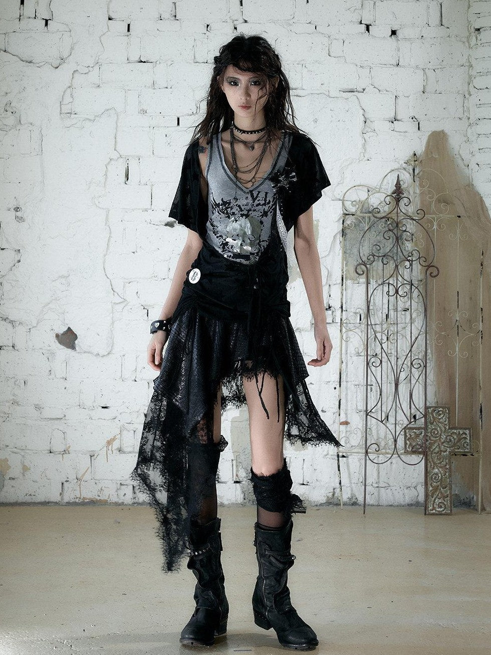 NO ROMANCE Asymmetrical Sleeve Printed Punk Striped Women&
