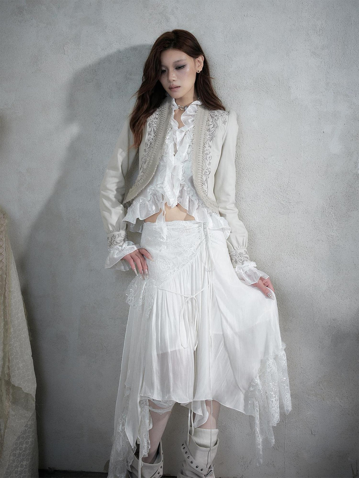 NO ROMANCE Baroque Embroidered Ribbon Stand Collar Cinched Waist Women&