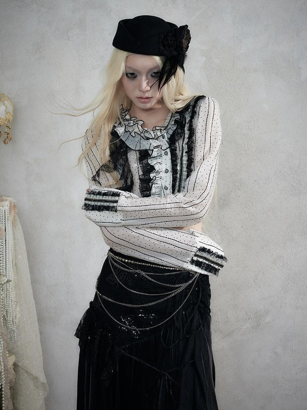 NO ROMANCE Baroque English Court Lace Equestrian Top Hat Women&