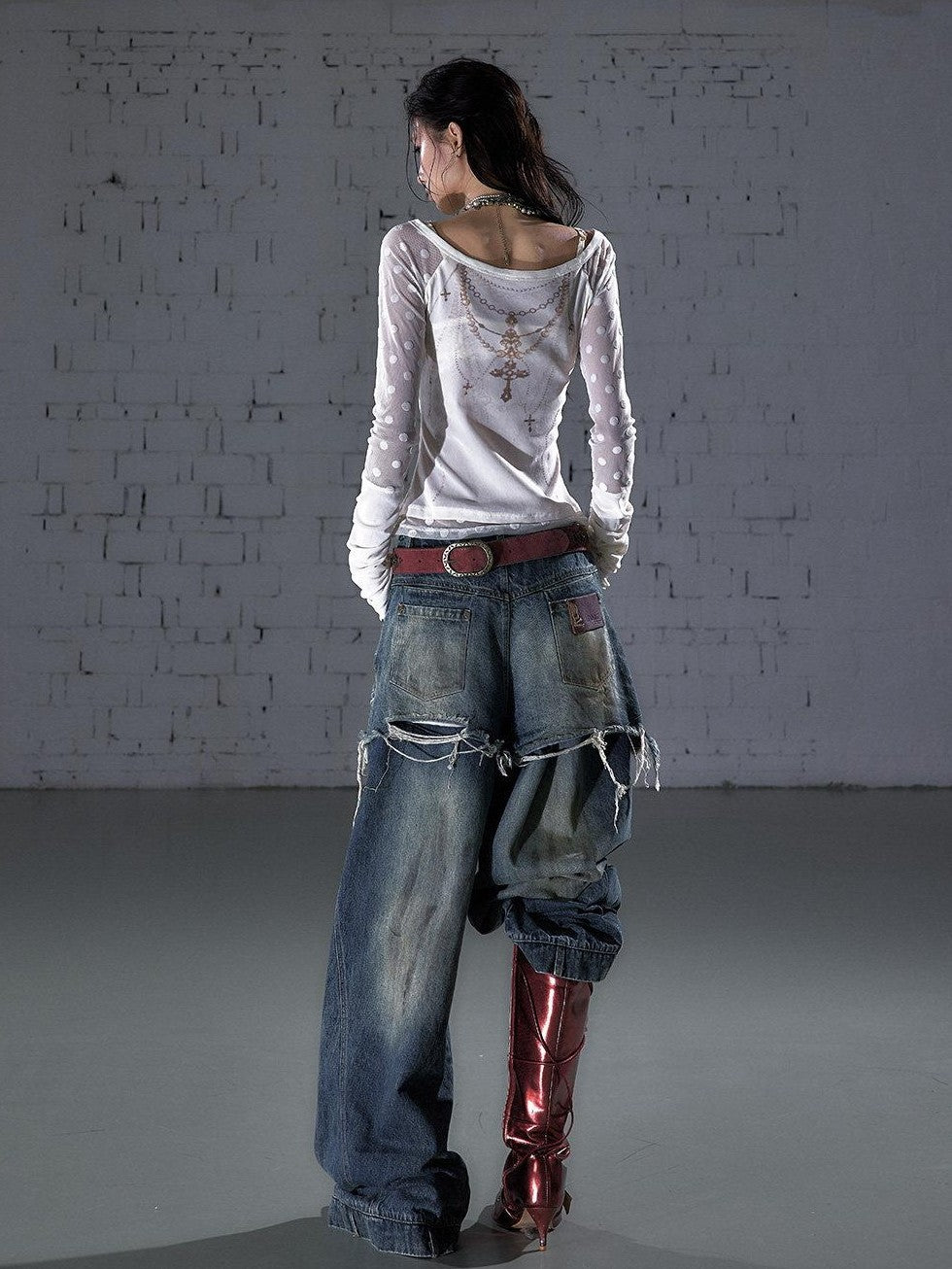 NO ROMANCE Baroque Flocked Reversible Wing Embroidered Slim Women&