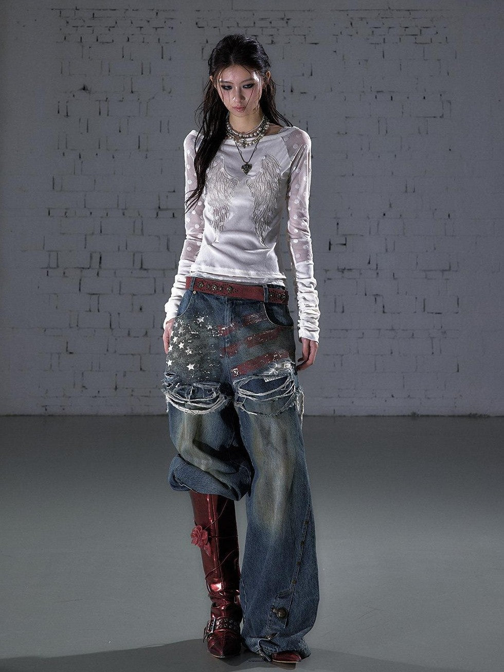 NO ROMANCE Baroque Flocked Reversible Wing Embroidered Slim Women&