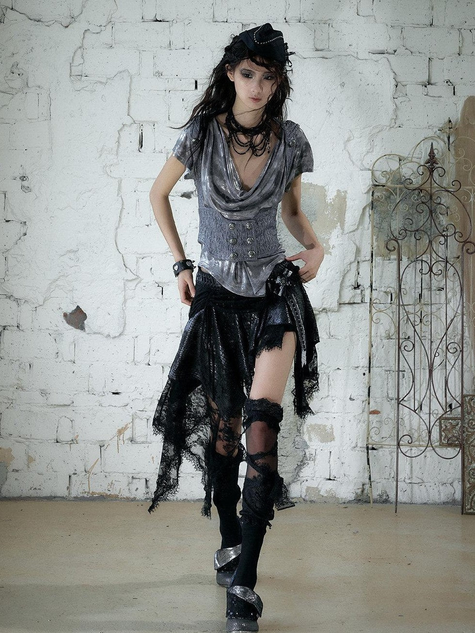 NO ROMANCE Baroque Punk Court Asymmetric Ruched Lace Spliced Velvet Women&
