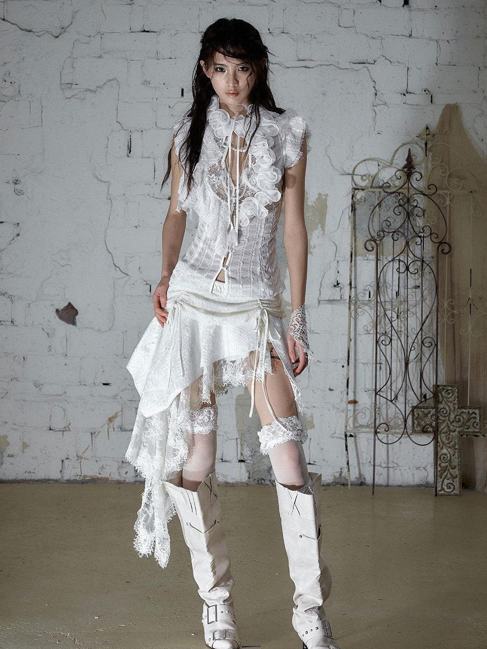 NO ROMANCE Baroque Punk Court Asymmetric Ruched Lace Spliced Velvet Women&