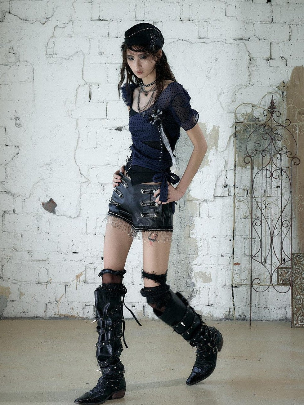 NO ROMANCE Distressed Black Metal Buckle Chain Strap Low Waist Women&