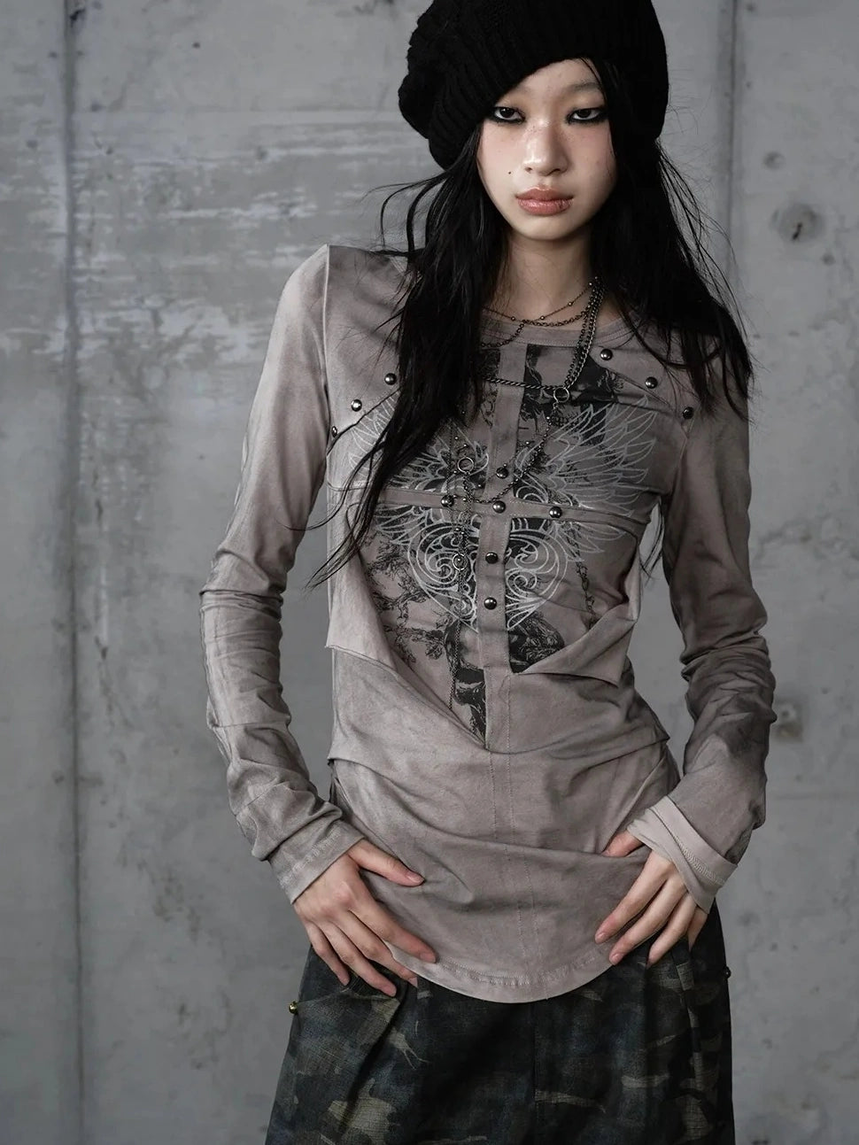 NO ROMANCE Distressed Graphic Punk Slim Fit Long Sleeve Crew Neck Women Gray Cotton T-Shirt