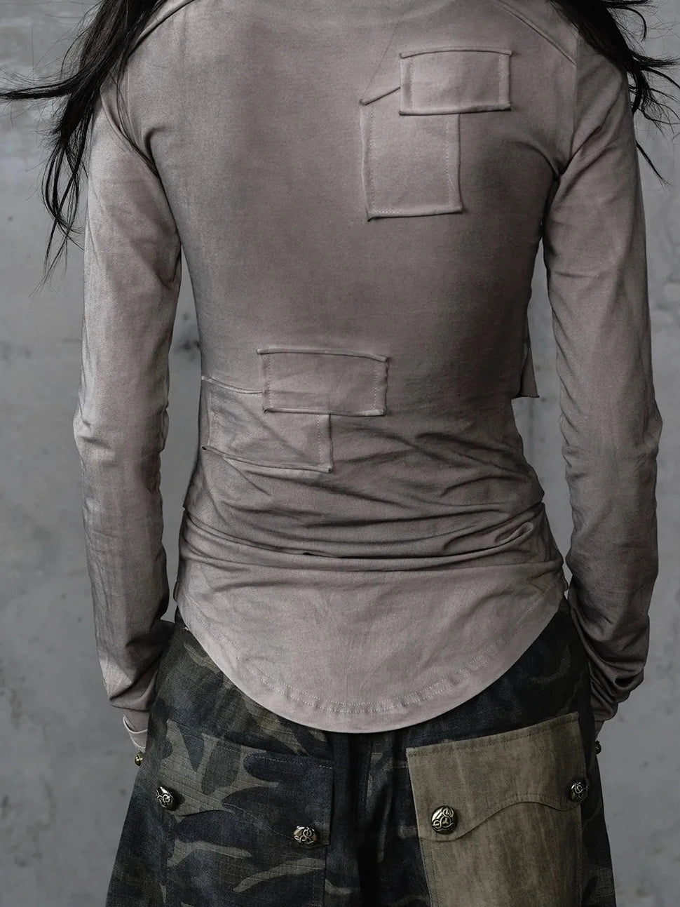 NO ROMANCE Distressed Graphic Punk Slim Fit Long Sleeve Crew Neck Women Gray Cotton T-Shirt