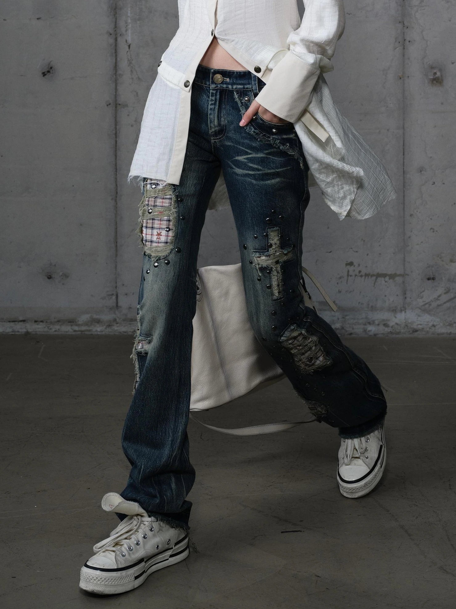 NO ROMANCE Distressed Plaid Slim Low Rise Punk Women Non Stretch Denim Zip Fly Jeans