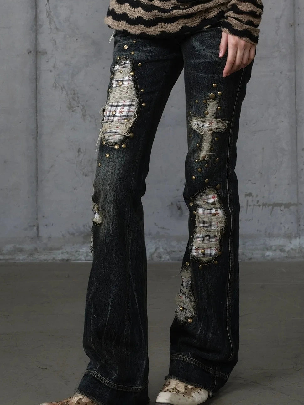 NO ROMANCE Distressed Plaid Slim Low Rise Punk Women Non Stretch Denim Zip Fly Jeans