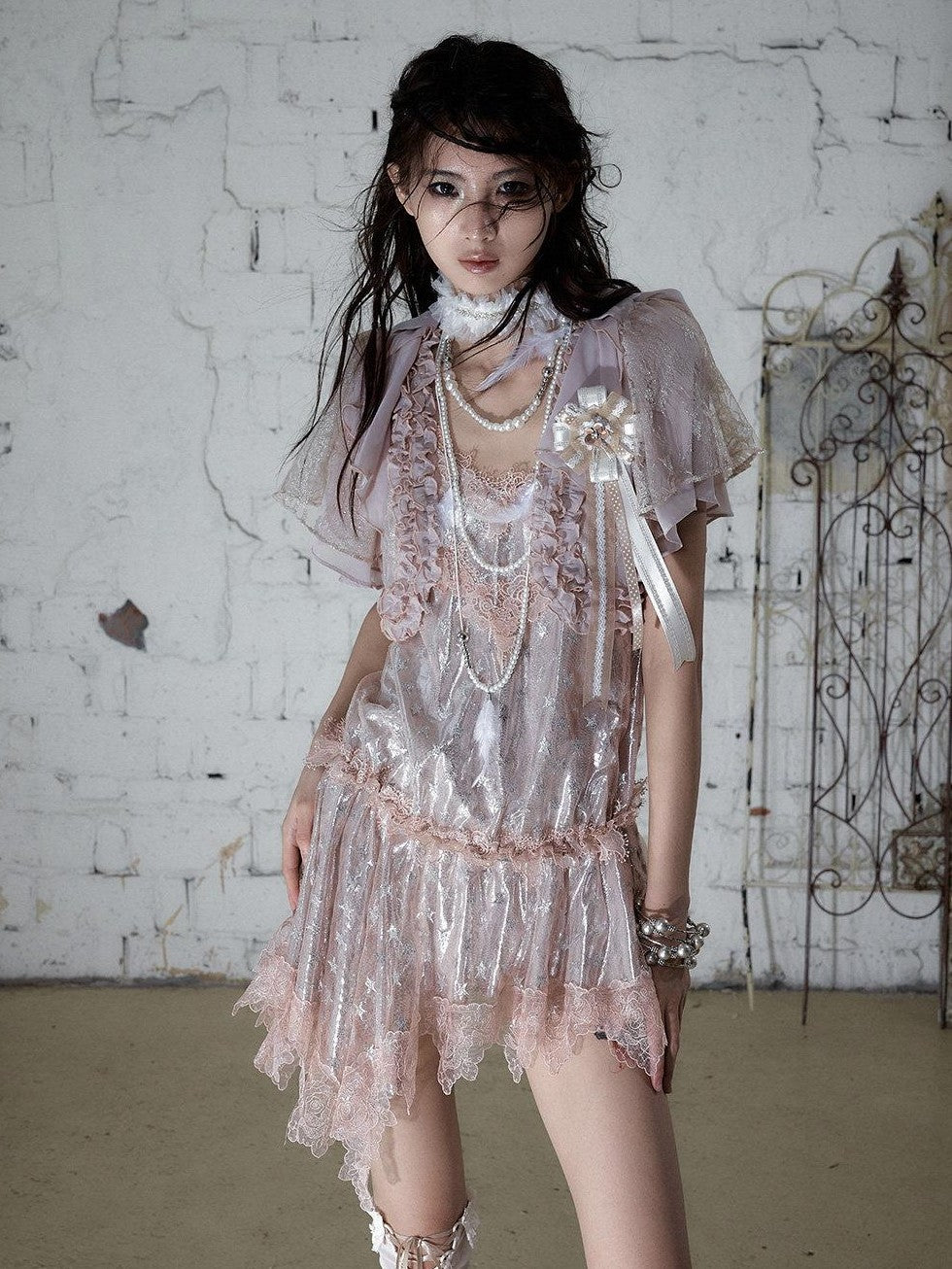 NO ROMANCE Dusty Pink Ivory Vintage Lace Court Women&