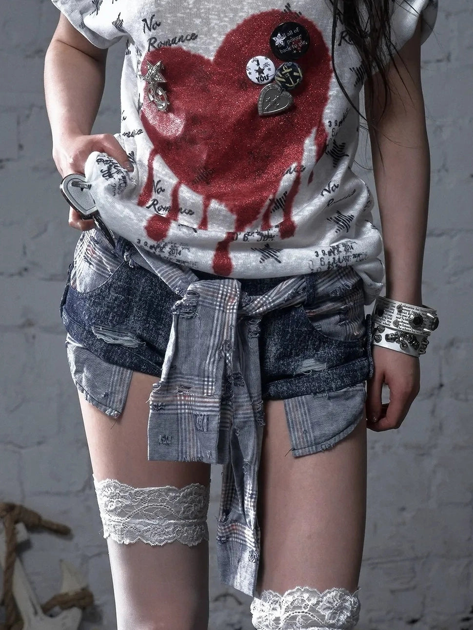 NO ROMANCE Flattering Slim Fit Natural Waist Snowflake Blue Original Design Women Short