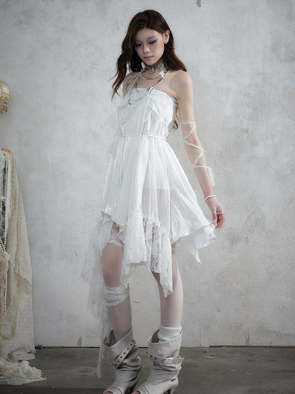 NO ROMANCE Lace Spliced Strappy Asymmetric Women&