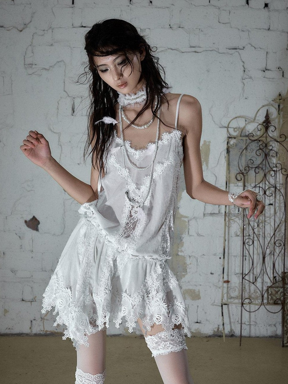NO ROMANCE Lace Velvet Drawstring V-neck Irregular Women&